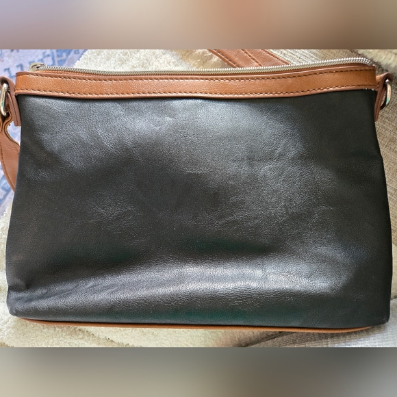 Relic Women's Tan and Black Crossbody Bag Casual - Picture 8 of 9